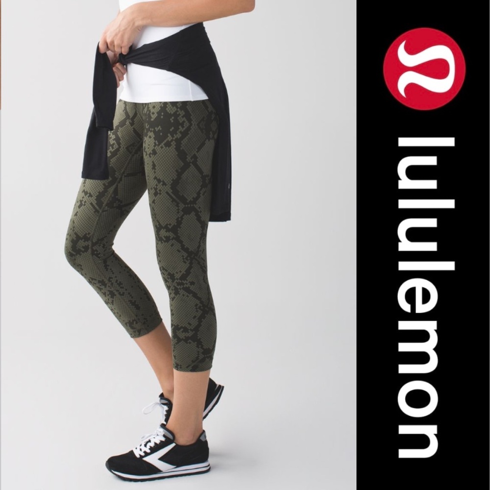 Lululemon Wunder Under Crop size 4
Ziggy Snake Fatigue Gator Green legging Olive